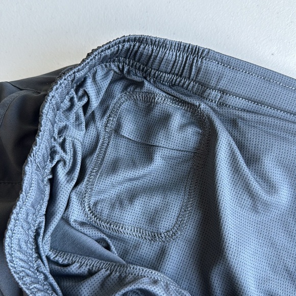 NWT Brooks Sherpa 2-in-1 5” Running Shorts Swim Trunks Grey and Orange - Picture 11 of 17